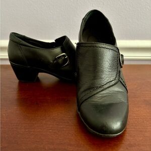 Clarks Black Leather Ankle Booties | Size 8 | Chic Comfort with Low Heel